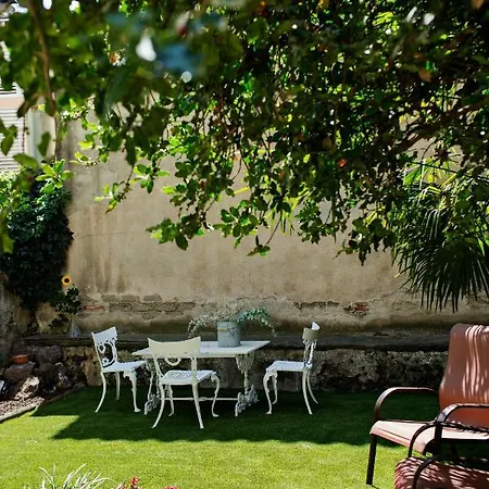 El Jardinet De Sant Esteve